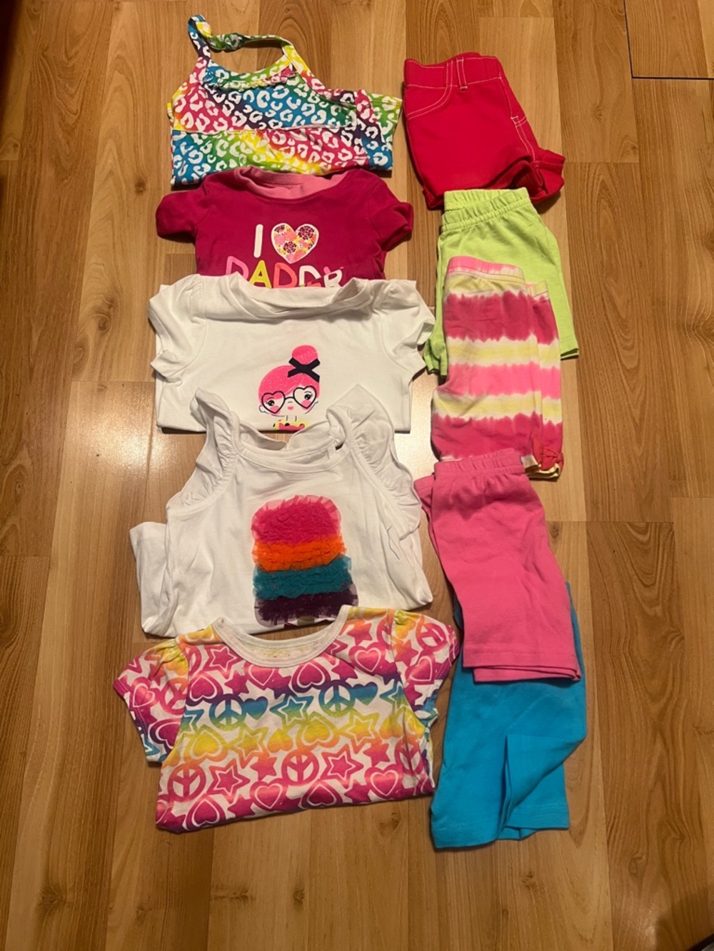 All girls short sleeve and short  bundle size all 3T